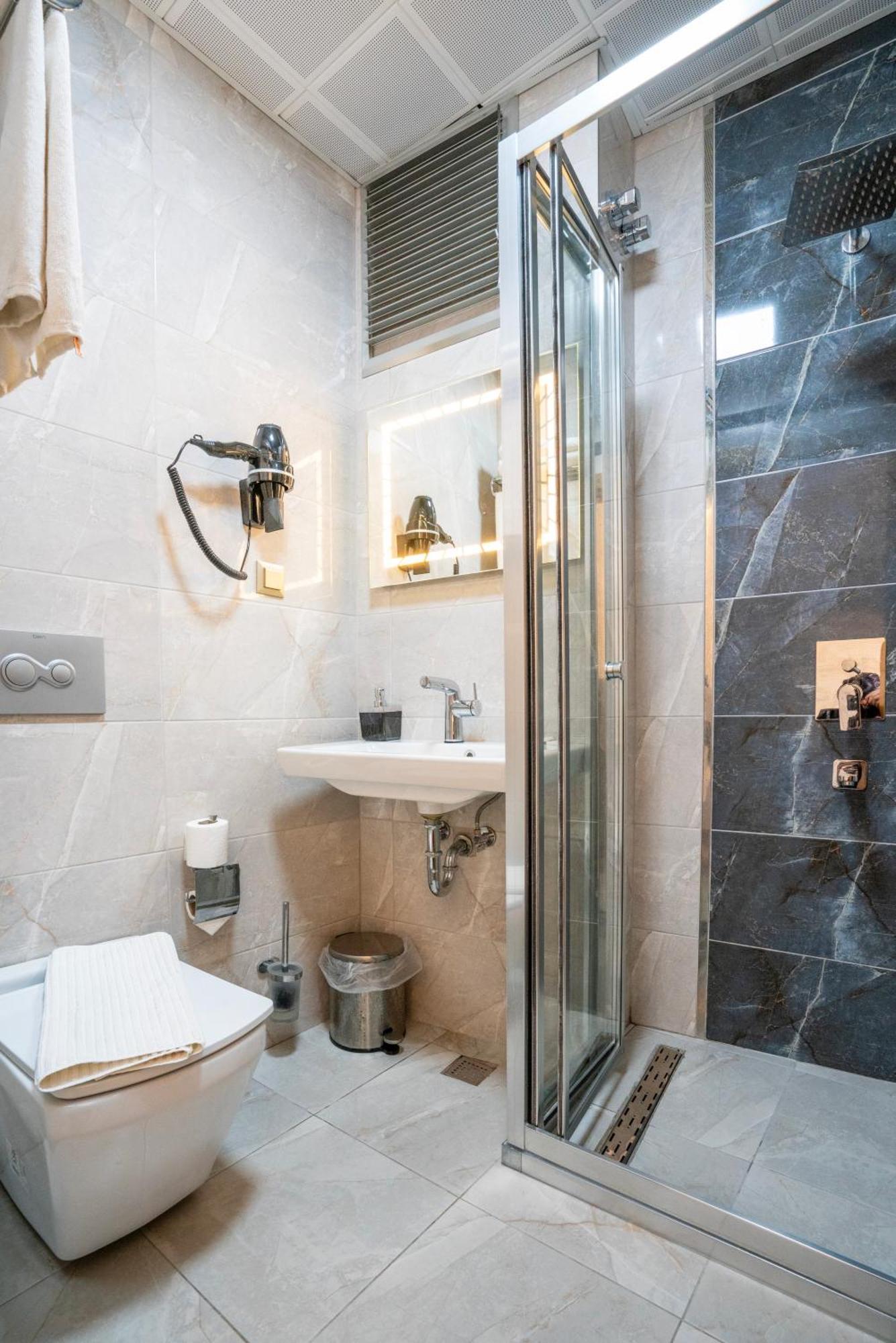 Grand Reis Hotel Истанбул Екстериор снимка